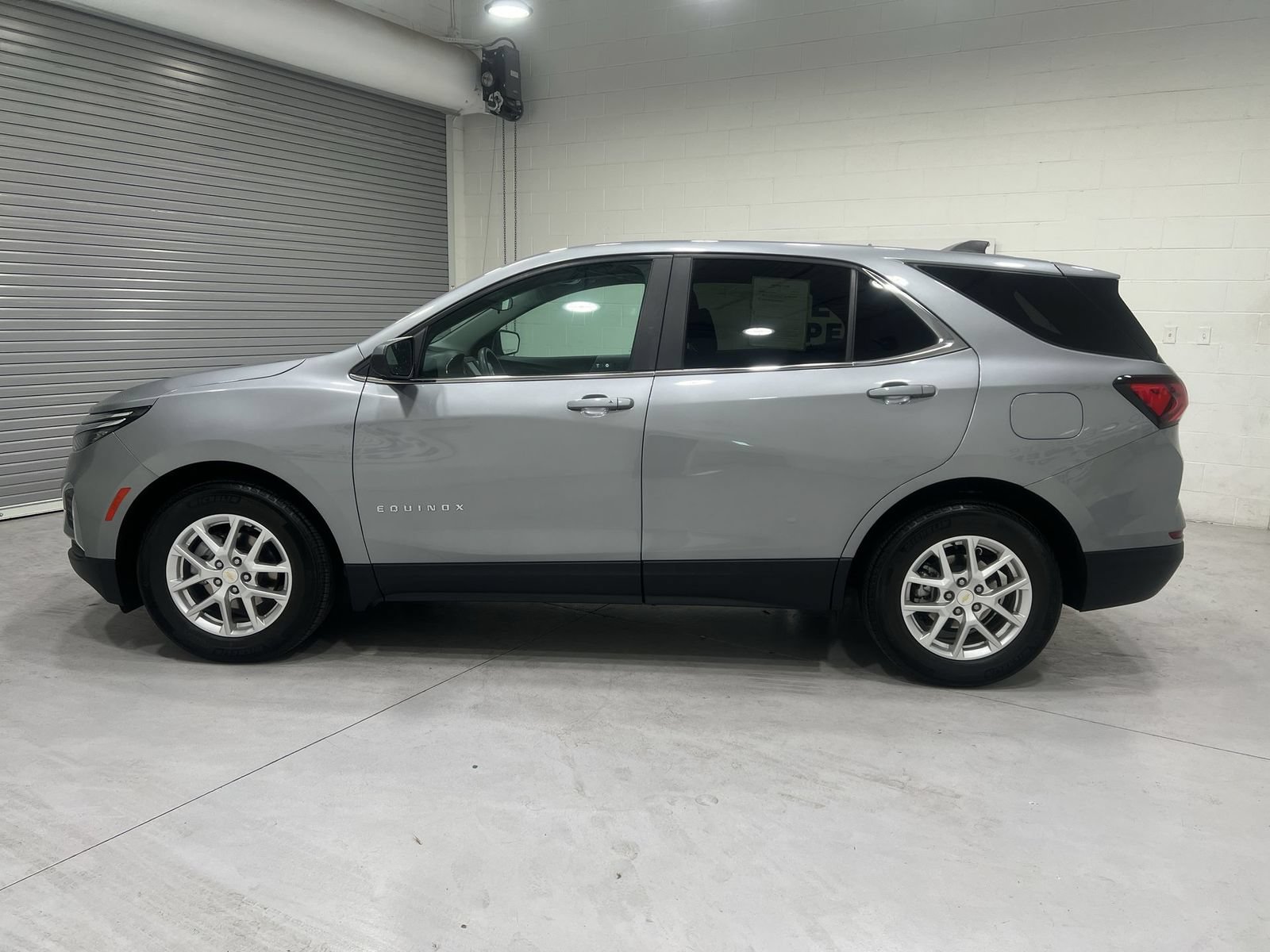 Used 2023 Chevrolet Equinox LT FWD image 5