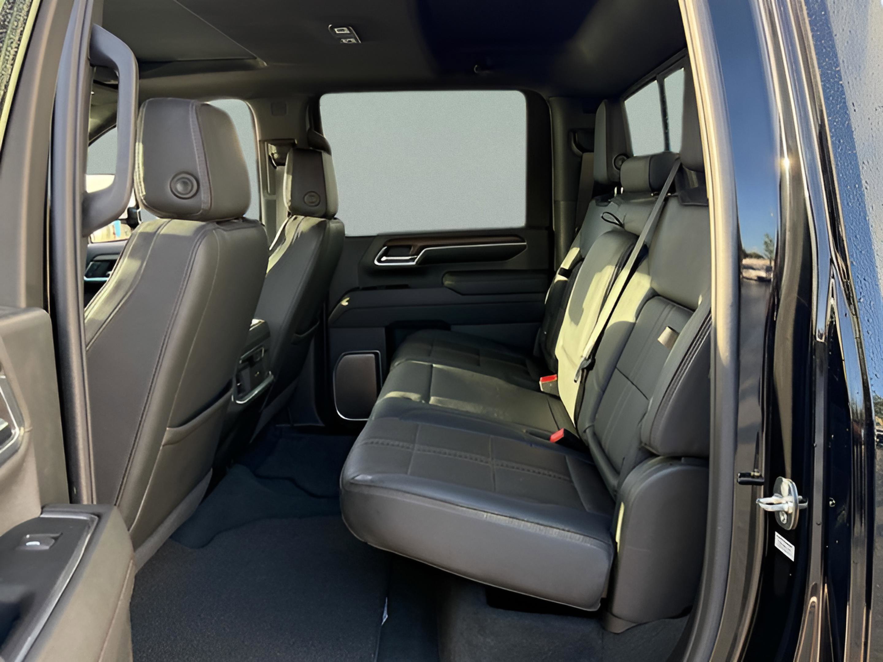 Certified 2024 Chevrolet Silverado 2500 High Country w/ High Country Premium Package image 8