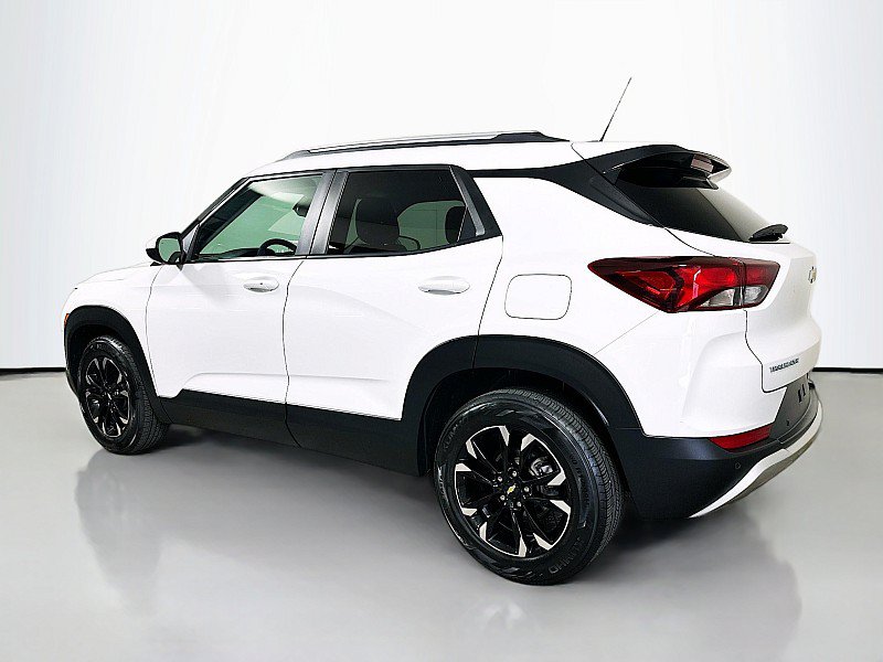 Used 2022 Chevrolet TrailBlazer LT w/ Convenience Package FWD image 5