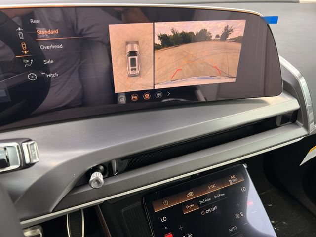 New 2027 Cadillac Vistiq Luxury AWD/4WD image 16