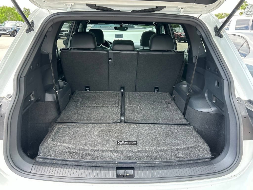 Used 2021 Volkswagen Tiguan SE R-Line FWD image 52