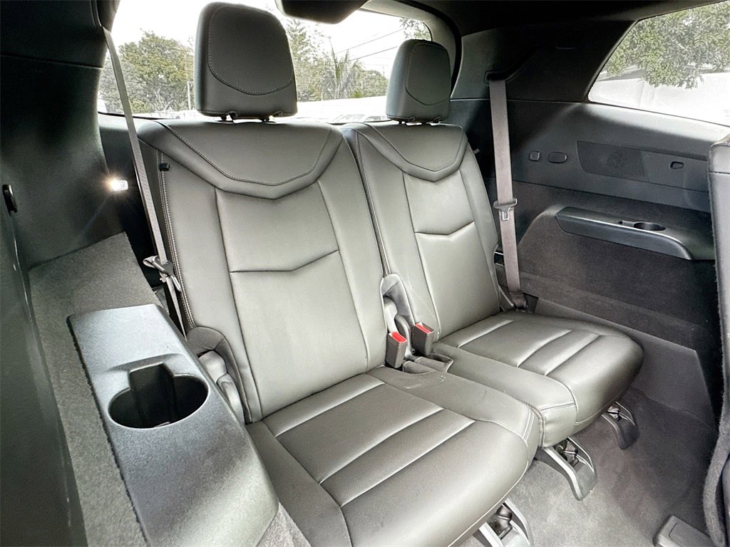 Used 2024 Cadillac XT6 Premium Luxury w/ Technology Package image 30