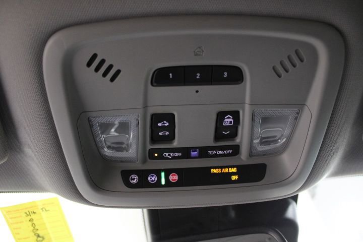 Used 2018 Chevrolet Malibu Premier w/ Premier Sun and Wheel Package image 44