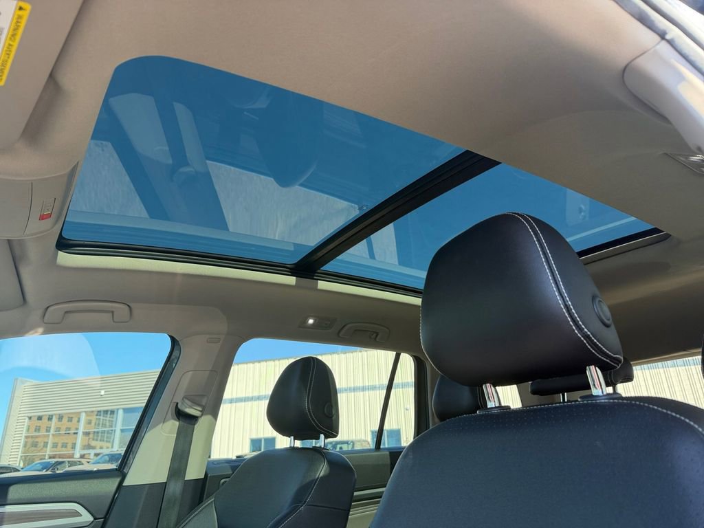 Used 2021 Volkswagen Atlas SEL image 36