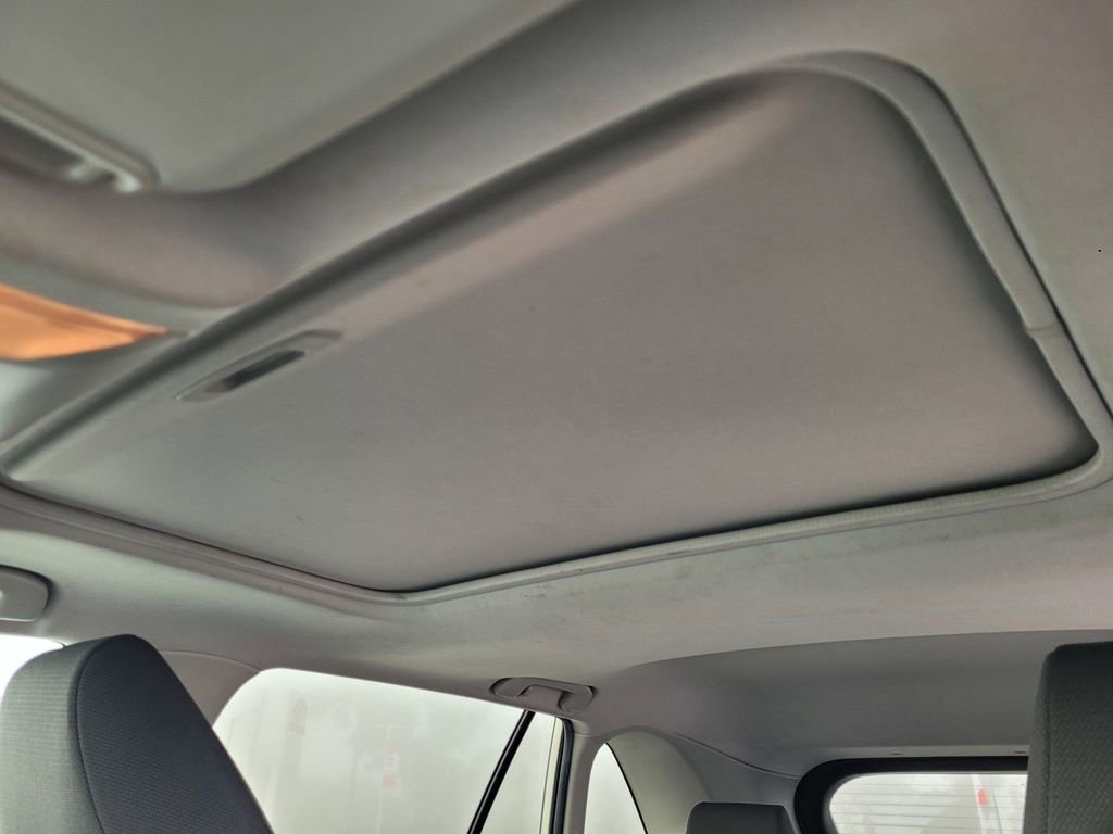 Used 2019 Toyota RAV4 XLE w/ Carpet Mat Package image 11