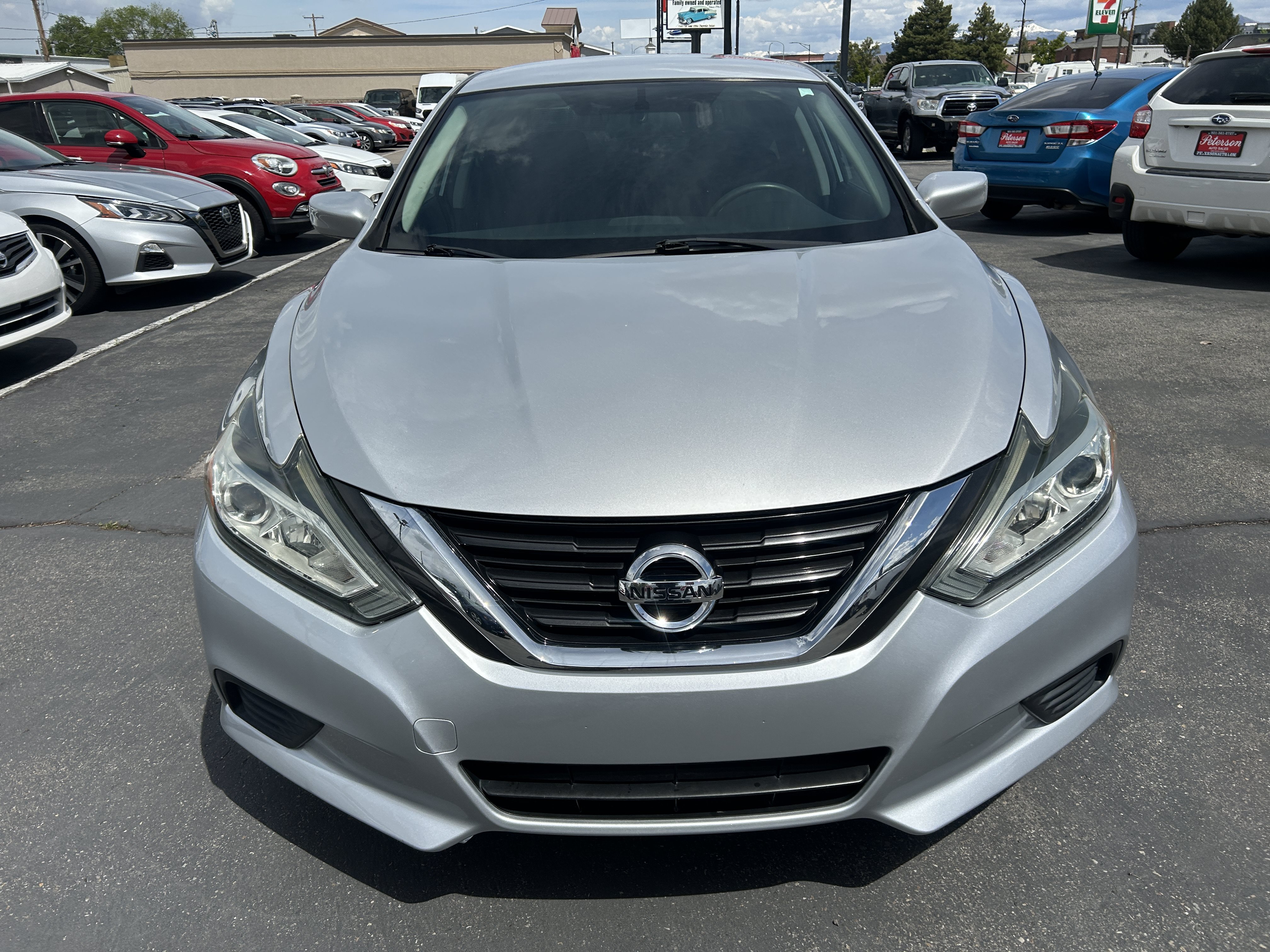 Used 2017 Nissan Altima 2.5 S w/ Power Driver Seat Package FWD image 3
