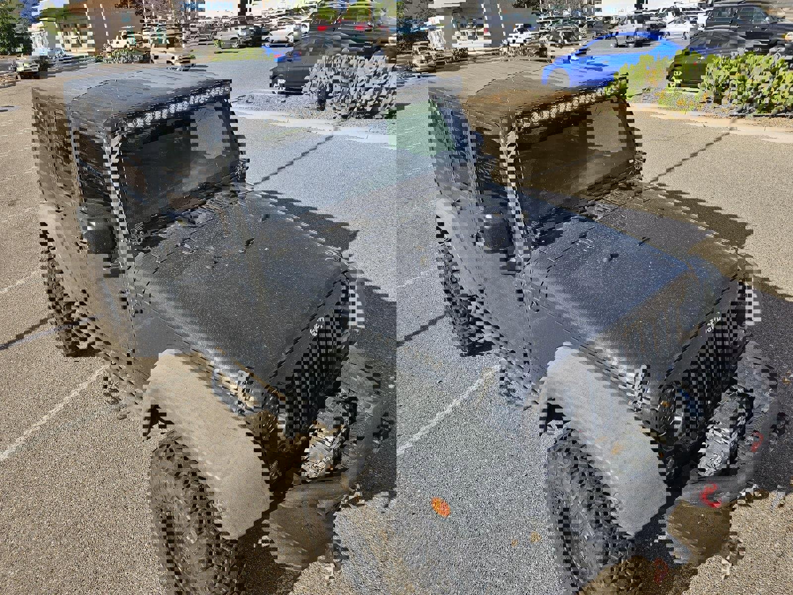 Used 2016 Jeep Wrangler Unlimited Rubicon w/ Connectivity Group AWD/4WD image 21