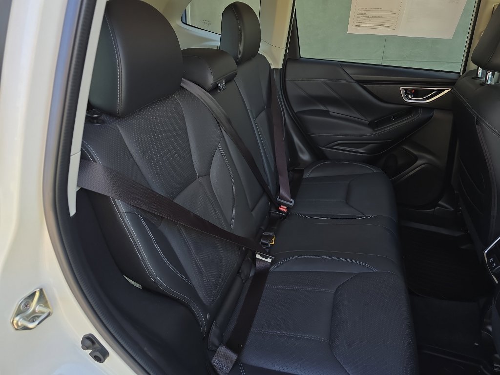 Used 2020 Subaru Forester Limited image 31