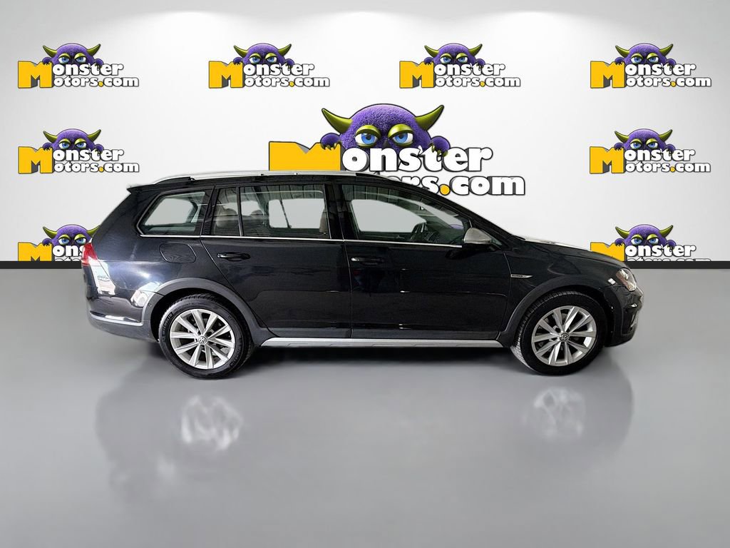 Used 2017 Volkswagen Golf Alltrack SE image 4