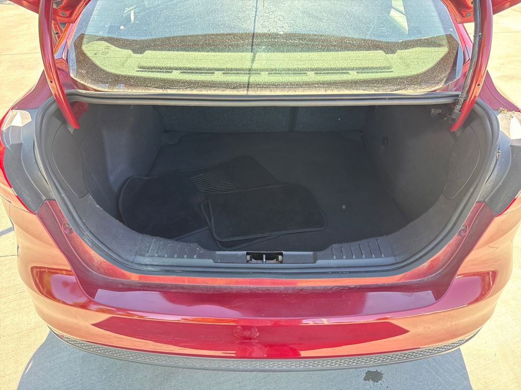 Used 2017 Ford Focus SE FWD image 30