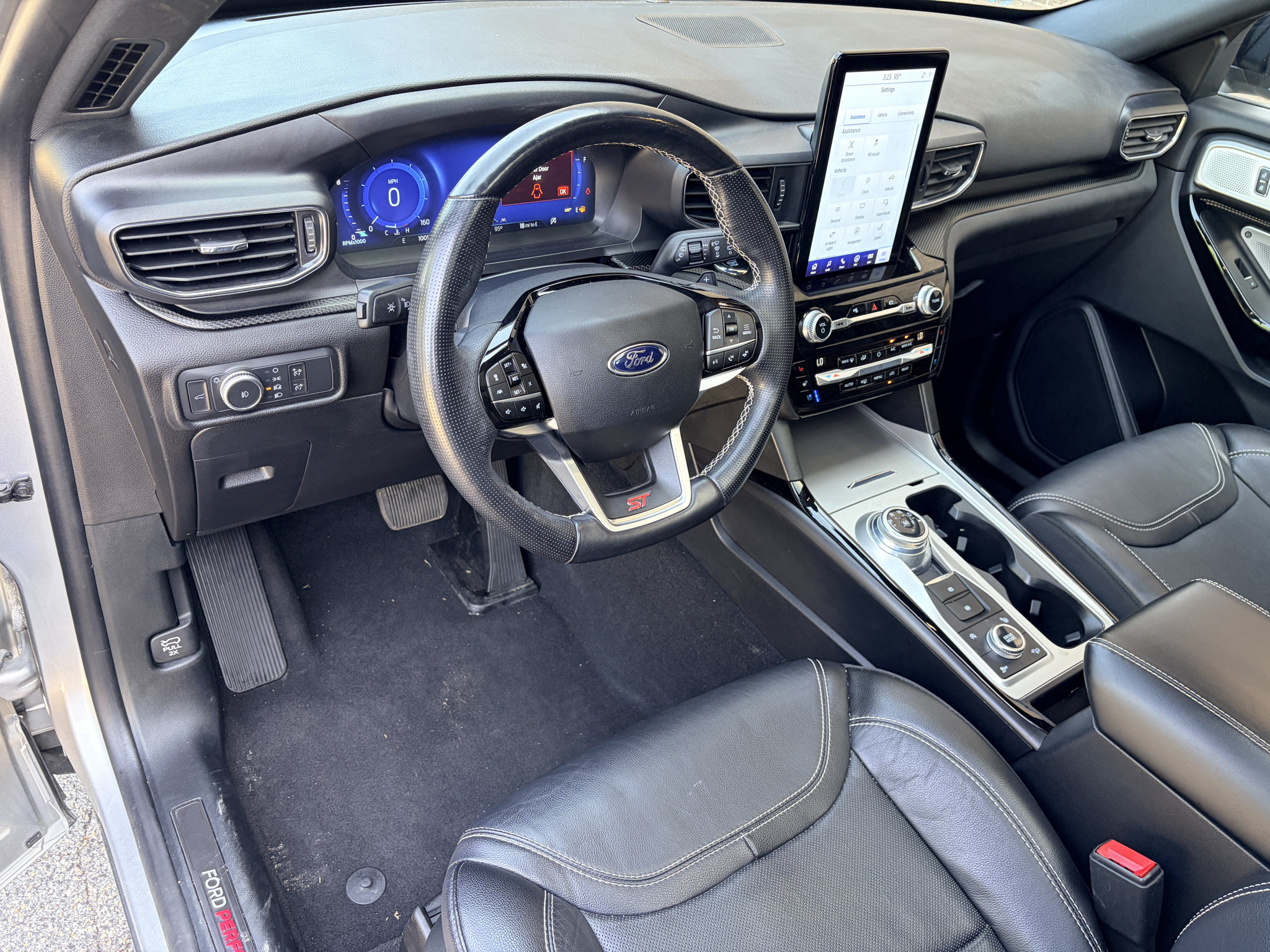 Used 2021 Ford Explorer ST w/ Equipment Group 401A AWD/4WD image 13