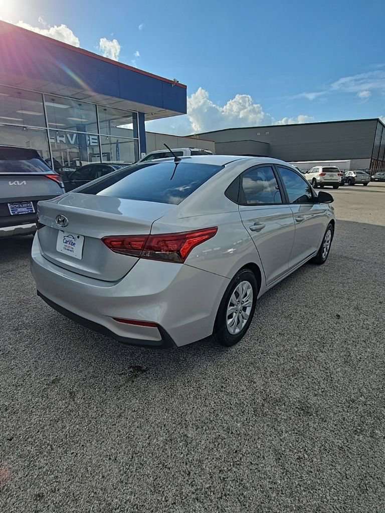 Used 2021 Hyundai Accent SE FWD image 7