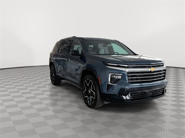 New 2026 Chevrolet Traverse High Country image 2