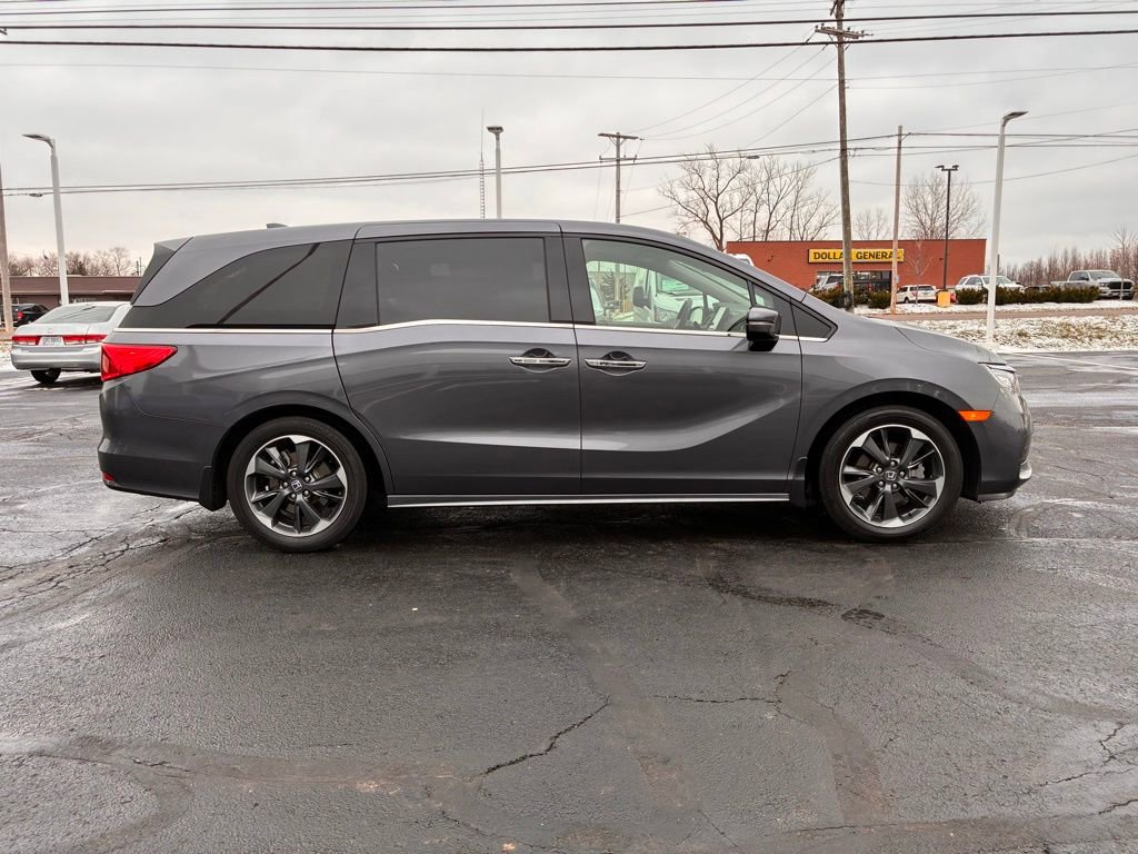 Used 2022 Honda Odyssey Elite image 2