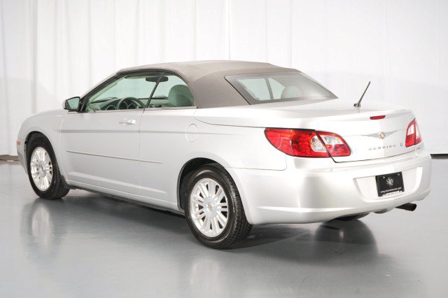 Used 2008 Chrysler Sebring Touring FWD image 16