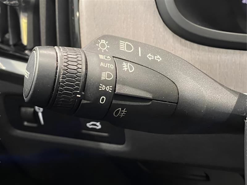 Used 2022 Volvo V90 B6 Cross Country AWD/4WD image 20