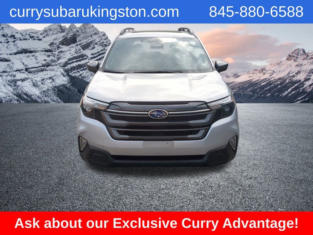 Used 2025 Subaru Forester Premium image 9