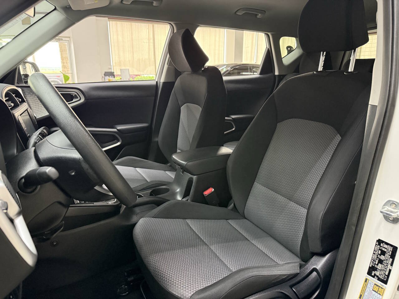 Used 2021 Kia Soul LX FWD image 11