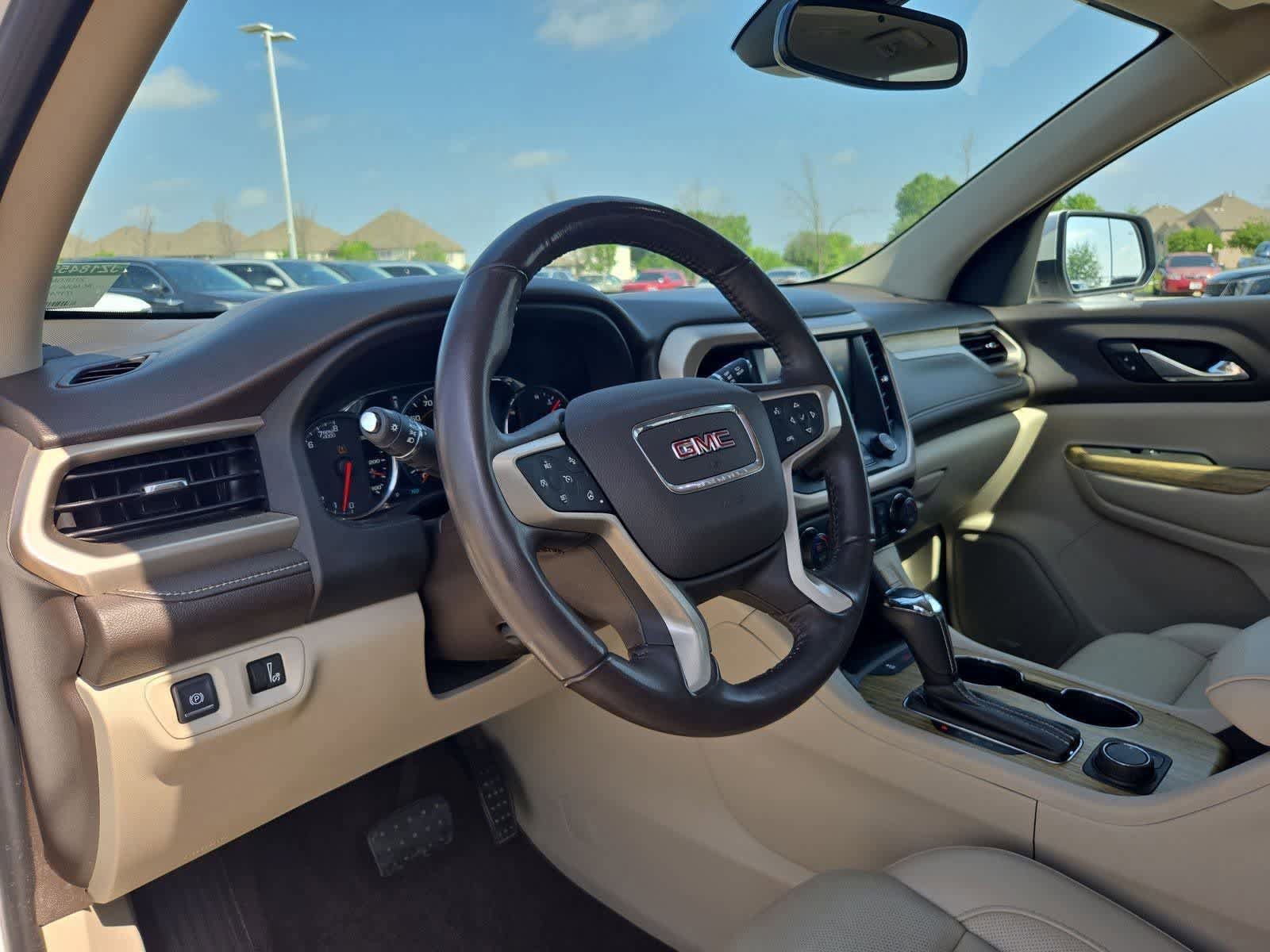 Used 2018 GMC Acadia Denali w/ Technology Package image 2