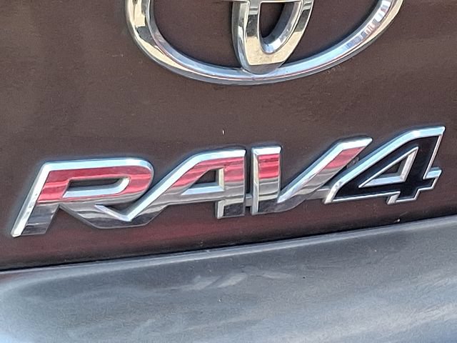 Used 2011 Toyota RAV4 Limited w/ Limited Extra Value Pkg AWD/4WD image 10