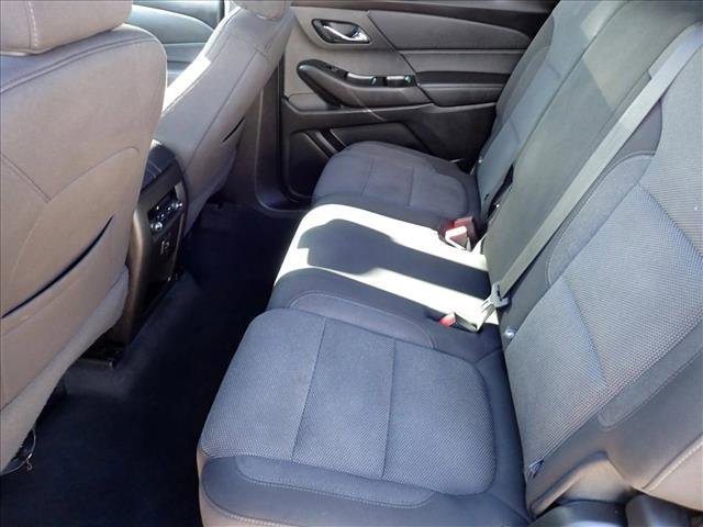 Used 2023 Chevrolet Traverse LT image 10