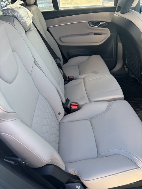 New 2026 Volvo XC90 B6 Plus w/ Protection Package Premier AWD/4WD image 31