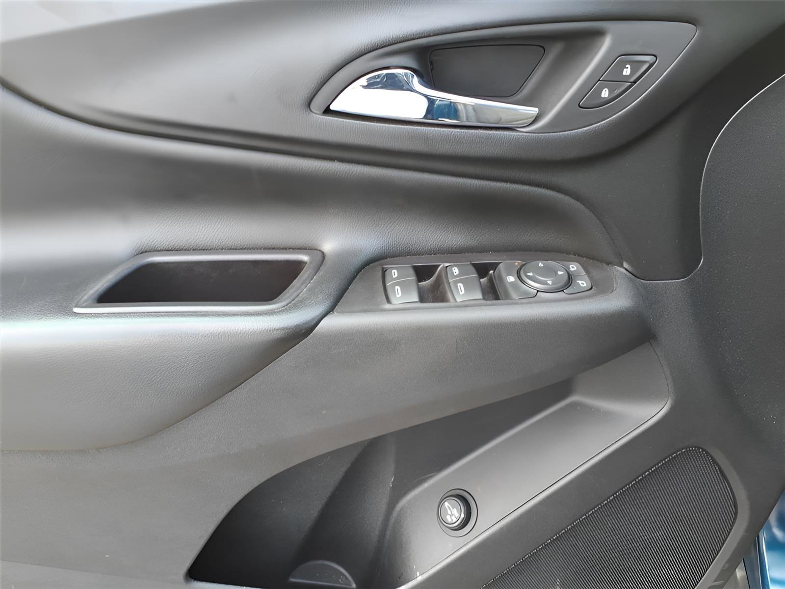 Used 2020 Chevrolet Equinox LT image 15