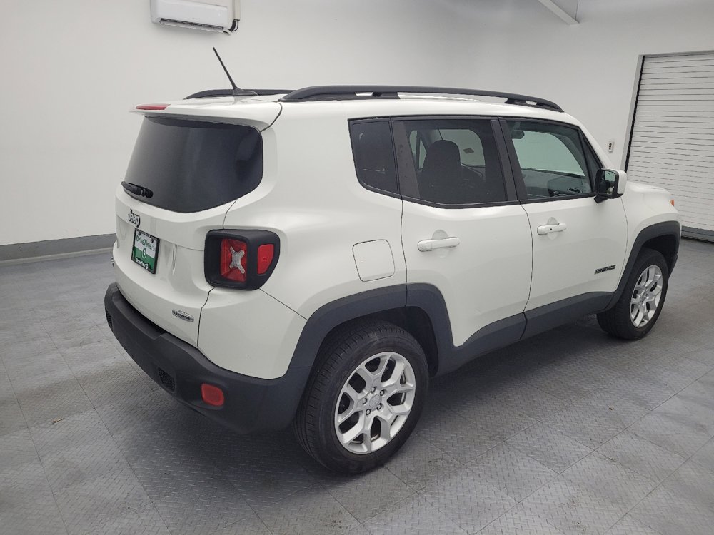 Used 2016 Jeep Renegade Latitude AWD/4WD image 10