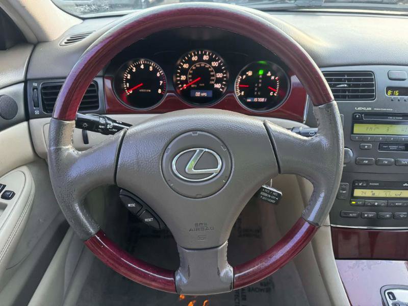 Used 2003 Lexus ES 330 Sedan image 19