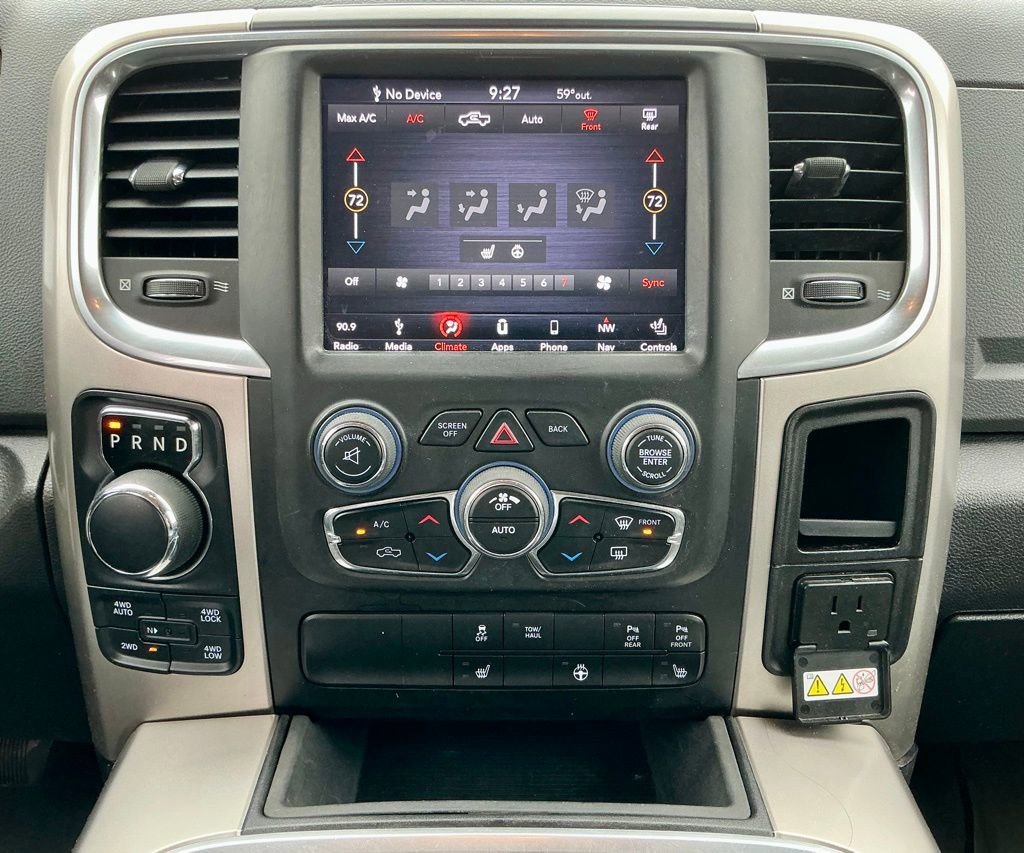 Used 2018 RAM 1500 SLT AWD/4WD image 33