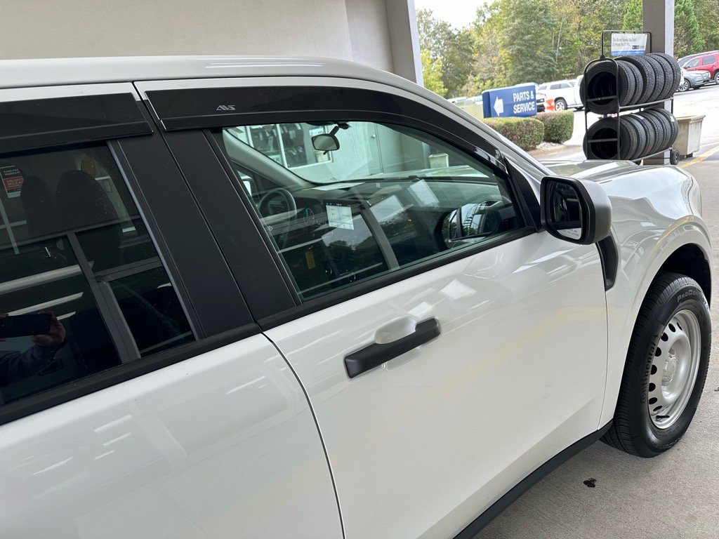 Used 2024 Ford Maverick XL image 10