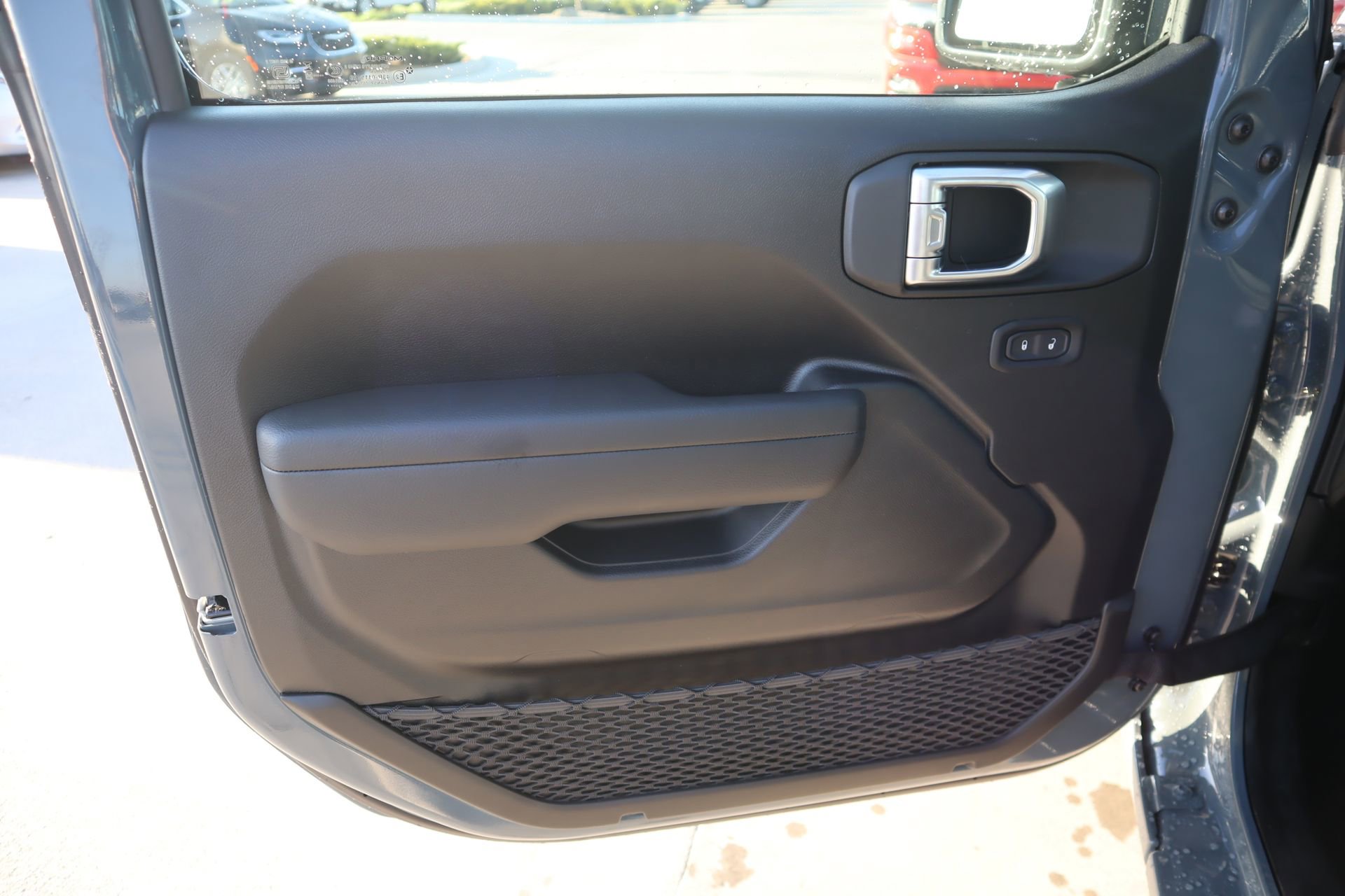 New 2026 Jeep Gladiator Sport AWD/4WD image 14