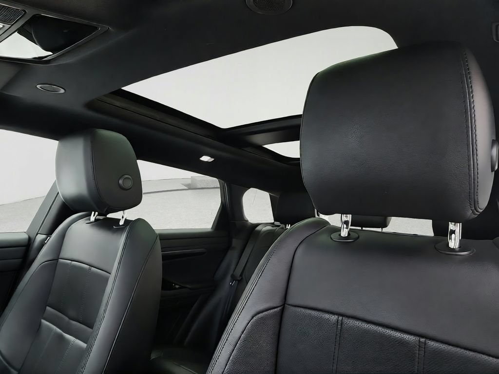 Used 2023 Land Rover Range Rover Evoque R-Dynamic S AWD/4WD image 11