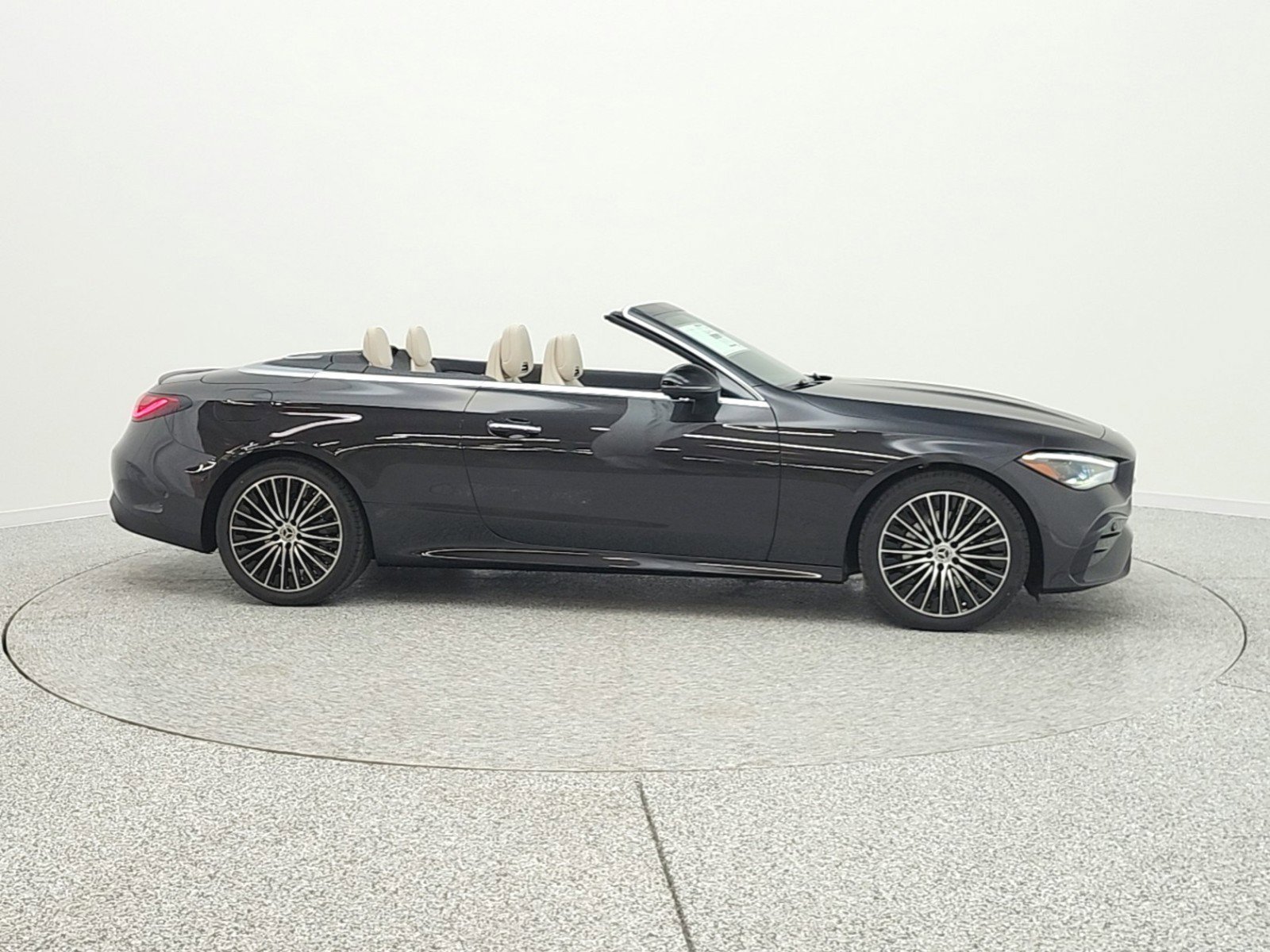 New 2026 Mercedes-Benz CLE 300 4MATIC Cabriolet image 4