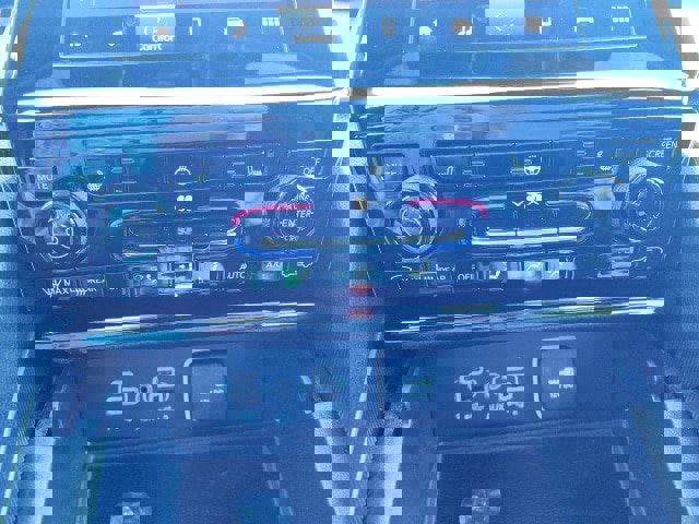 New 2025 Jeep Grand Cherokee Altitude image 6