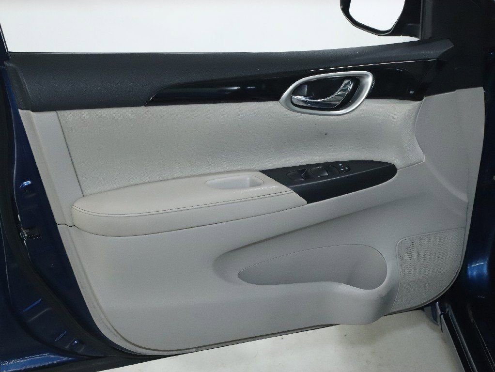 Used 2017 Nissan Sentra SV w/ Style Package image 15