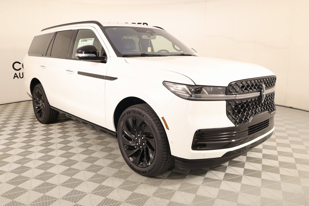 New 2025 Lincoln Navigator Reserve w/ Jet Appearance Package