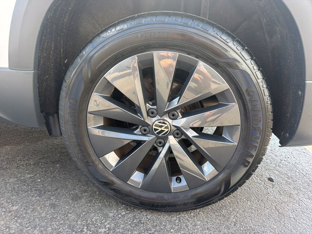 Used 2023 Volkswagen Taos S w/ Driver Assistance Package FWD image 49