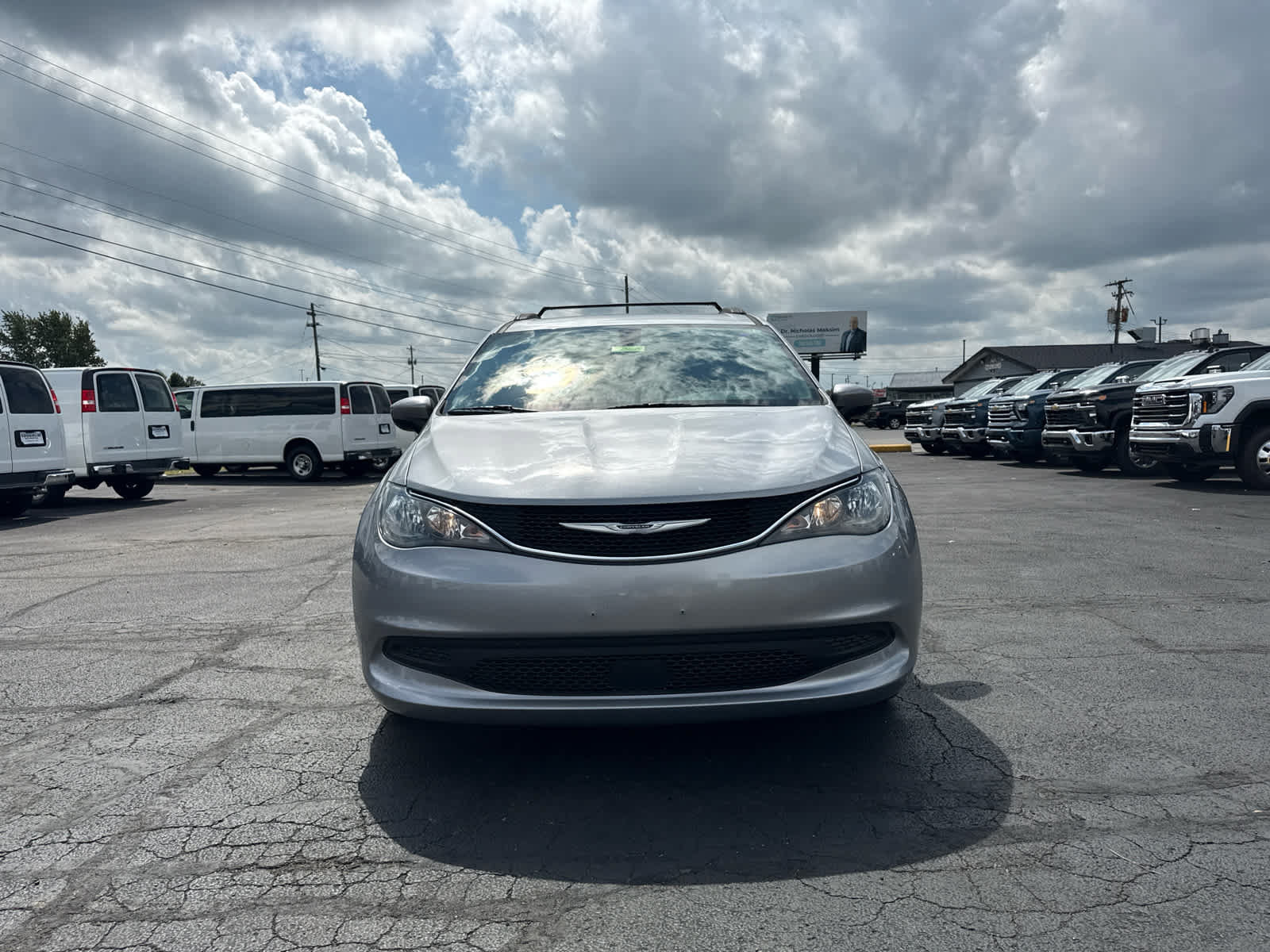 Used 2021 Chrysler Voyager Lxi FWD image 7