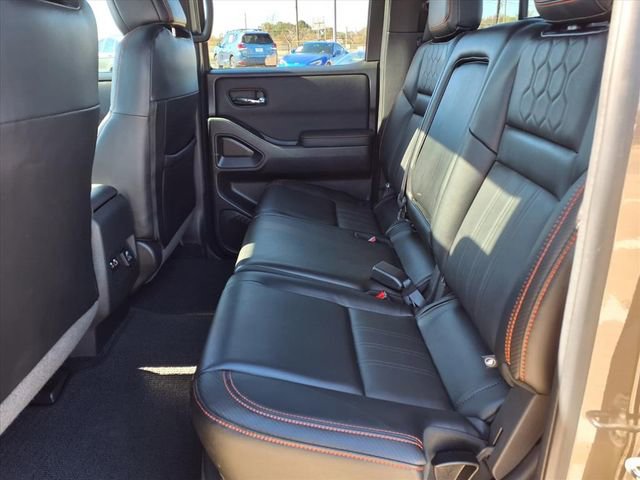 Used 2023 Nissan Frontier Pro-X w/ Pro-X Premium Package image 9