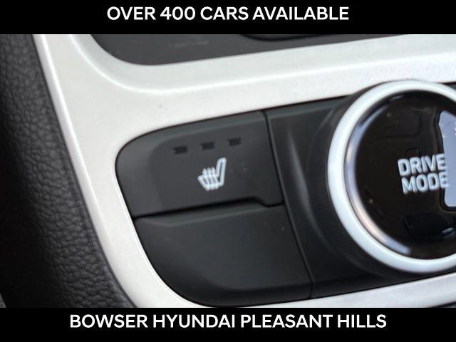 New 2026 Hyundai Venue SEL FWD image 10