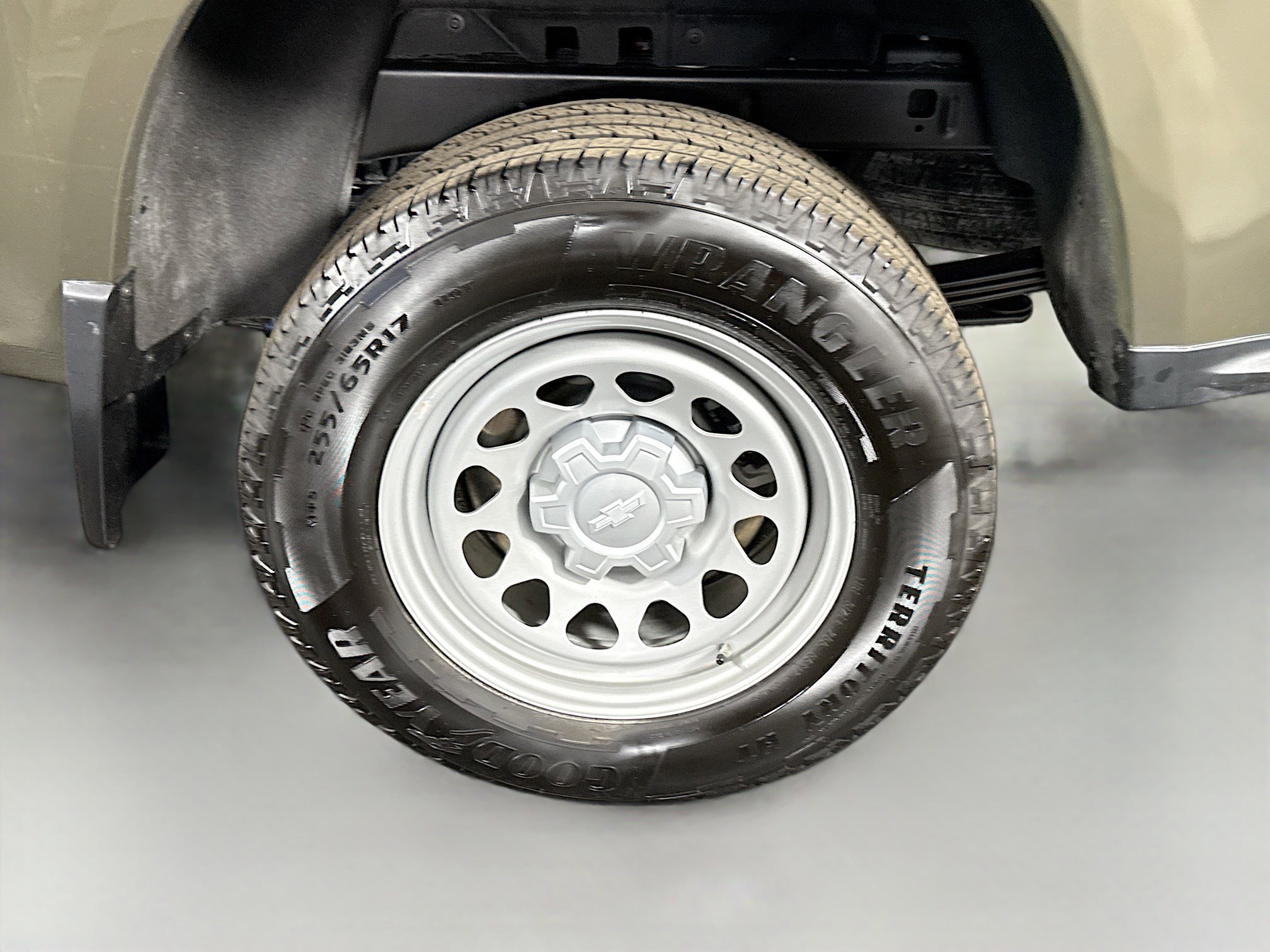 Used 2024 Chevrolet Colorado W/T image 37