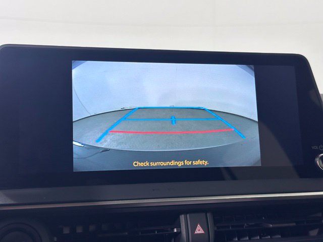 Certified 2024 Toyota Prius XLE AWD/4WD image 17