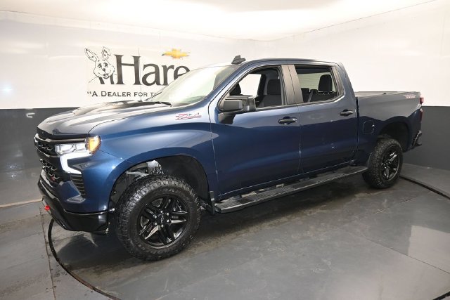 Used 2023 Chevrolet Silverado 1500 LT Trail Boss w/ Protection Package AWD/4WD image 1