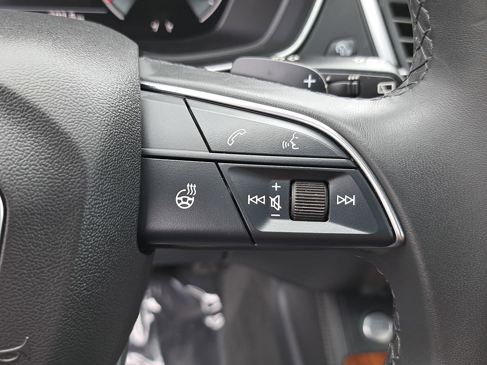Used 2024 Audi Q5 Premium AWD/4WD image 18