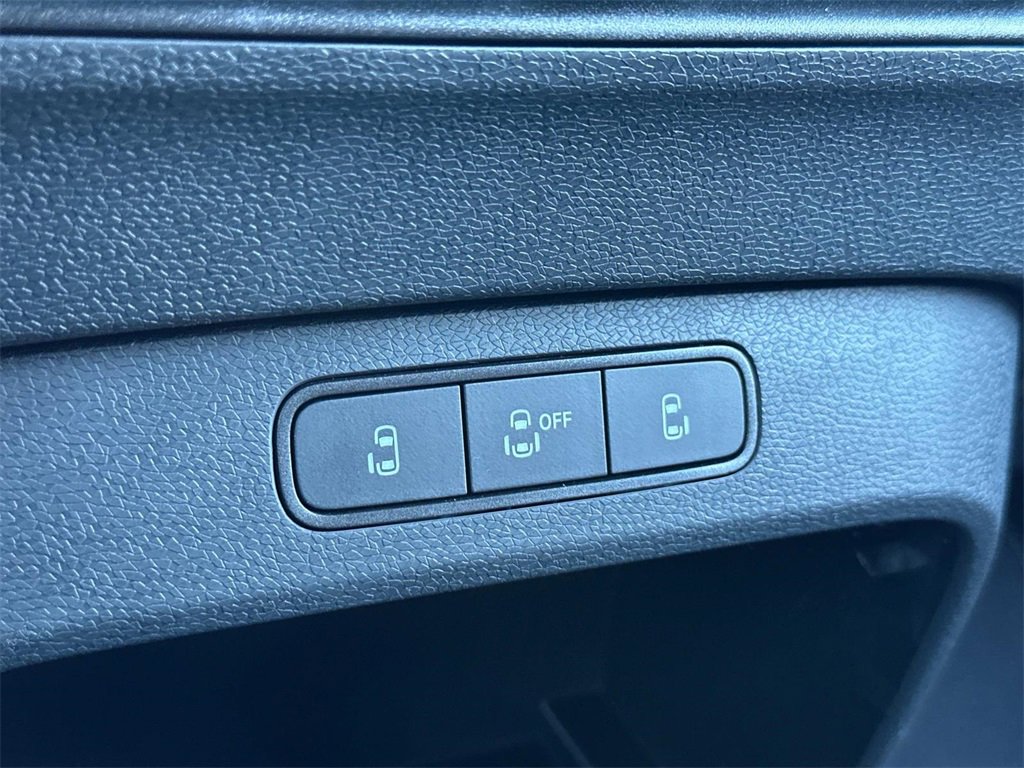 New 2025 Volkswagen ID. Buzz Pro S image 7