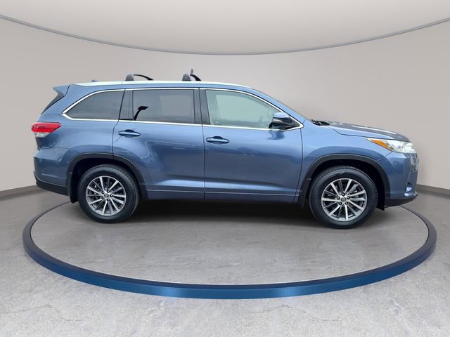 Used 2018 Toyota Highlander XLE image 5