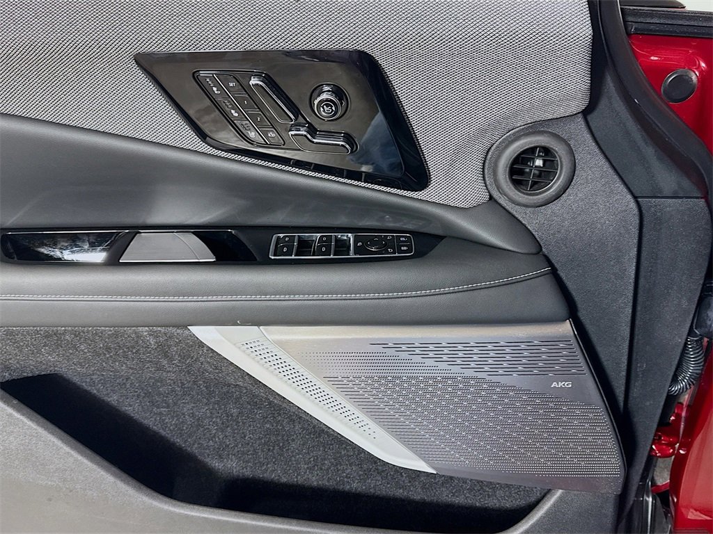 Certified 2025 Cadillac Optiq Luxury 2 image 16