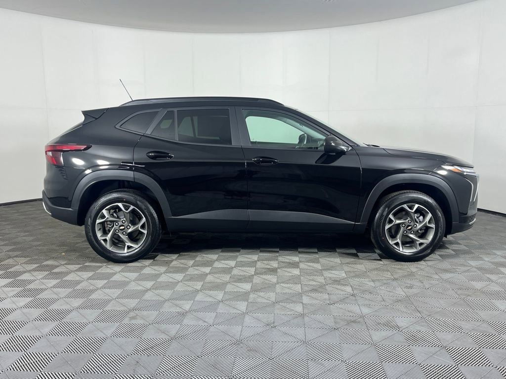 New 2026 Chevrolet Trax LT w/ Driver Confidence Package image 5