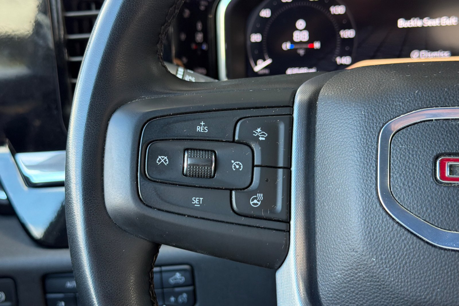 Used 2025 GMC Sierra 1500 SLT AWD/4WD image 29